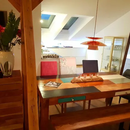 Apartment Cozy Rooftop Next To The English Garden, 60qm *